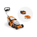 STIHL RMA 453.3 PV – AKU sekačka s pojezdem 1,6 kW, záběr 51 cm, koš 55 l + akumulátor AP 300 S + nabíječka AL 301