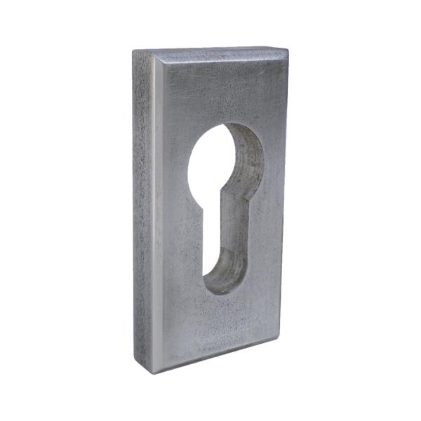 Zámkový štítek na dveře - krytka vložky FM-2305010, 60x30 x 10 mm, ocel bez úpravy